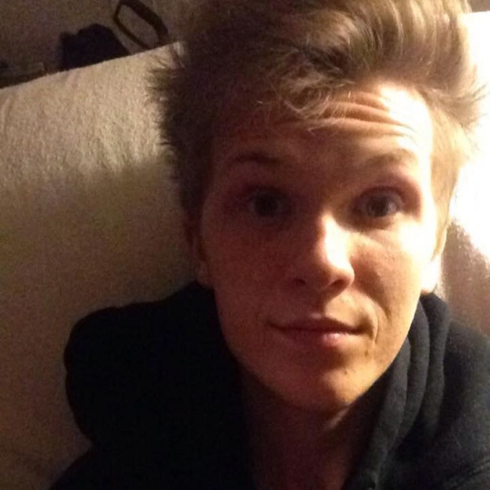 Meet your Posher, Sam