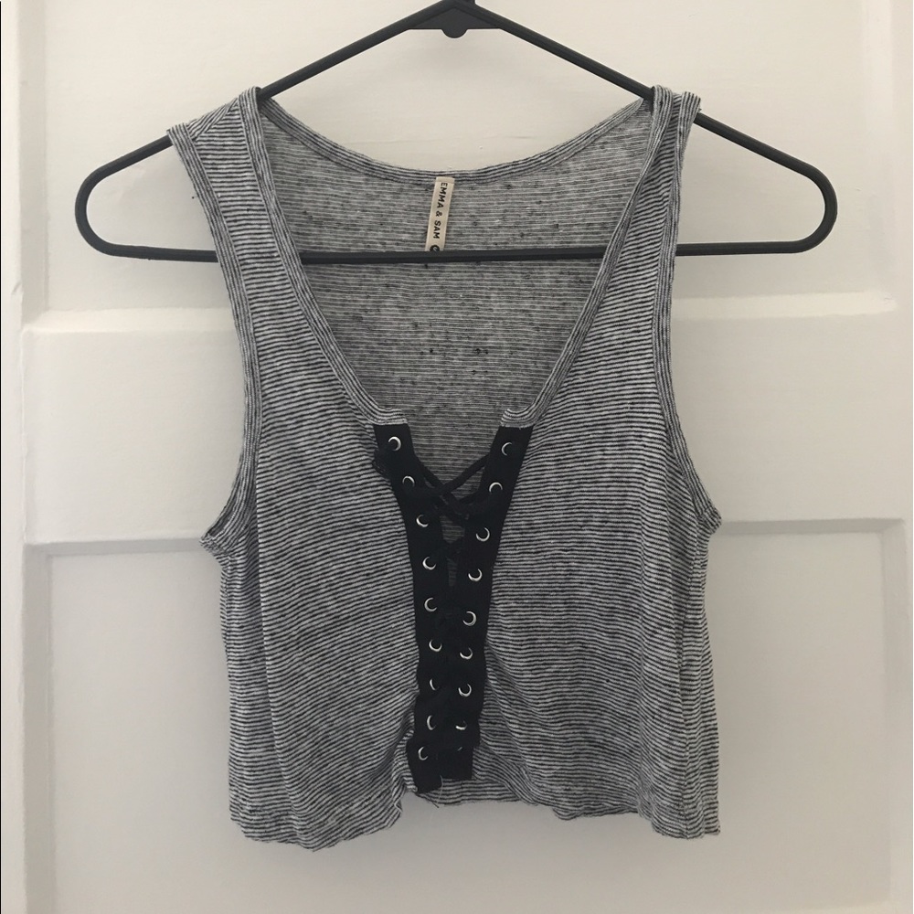 SALE✨ LF lace up crop top