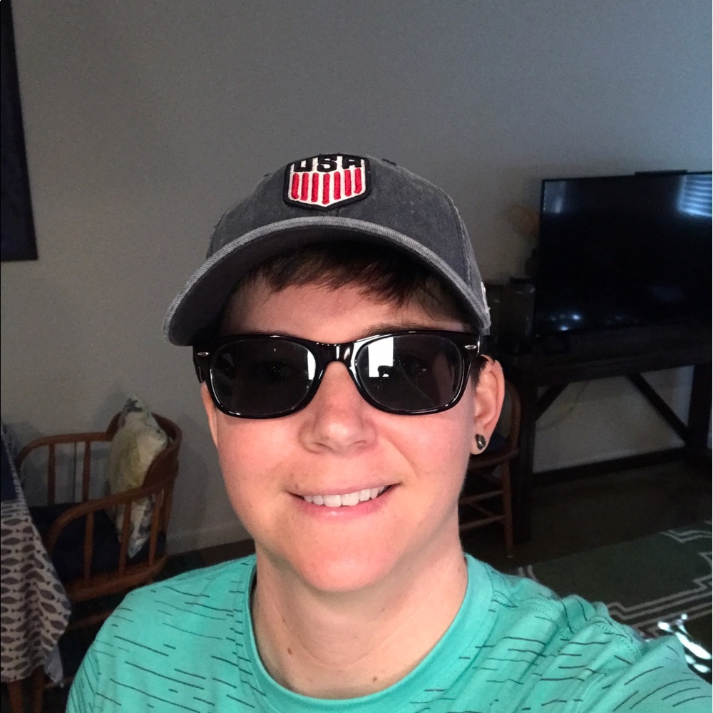 Meet your Posher, Emily