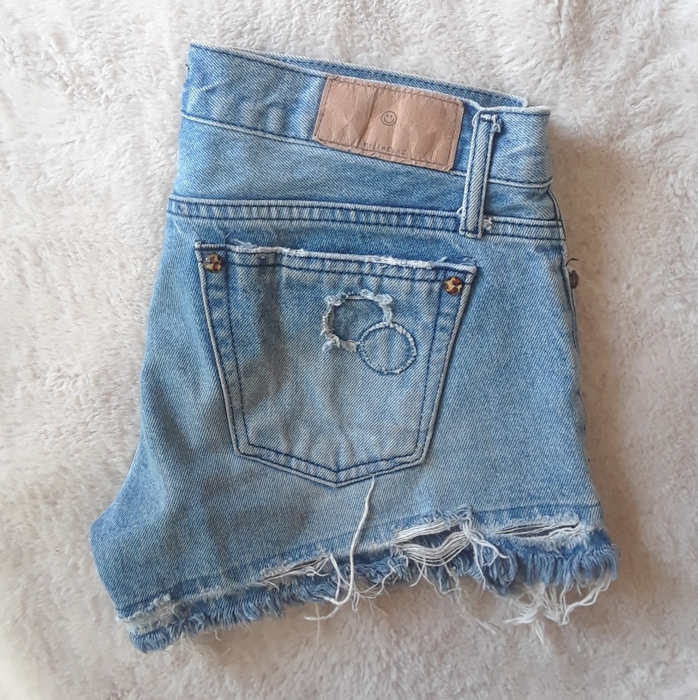 distressed denim light washed shorts