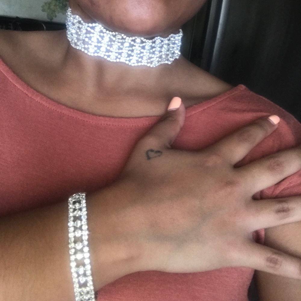 New Silver choker & bracelet Jewelry