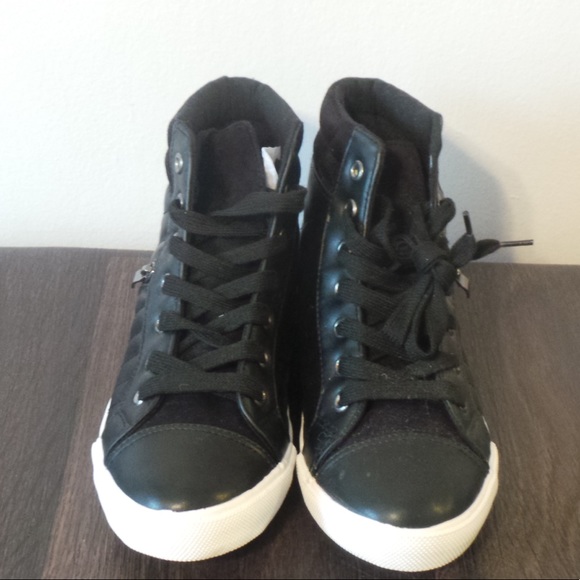 Women's Black Sneaker with Side Zipper - Picture 2 of 5