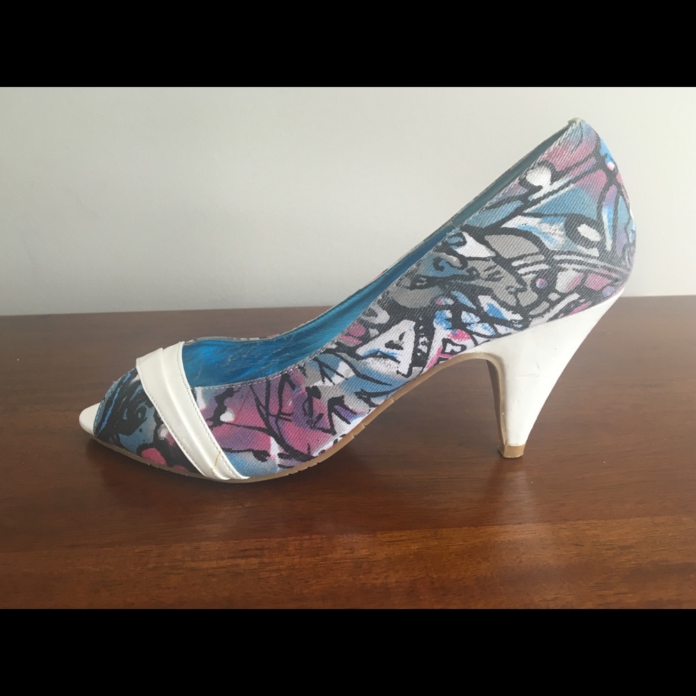 Peep toe sandal