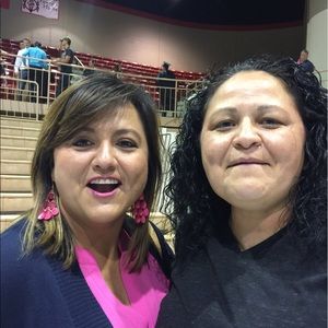 Meet your Posher, Tina