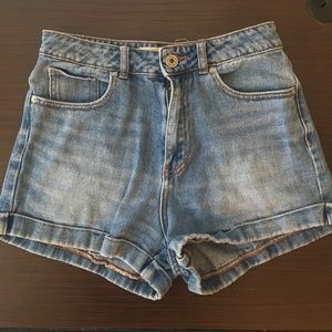 Bullhead Denim Co. "Mom Short"