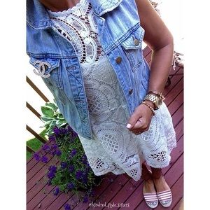URBAN OUTFITTERS Kimchi Blue White Lace Dress