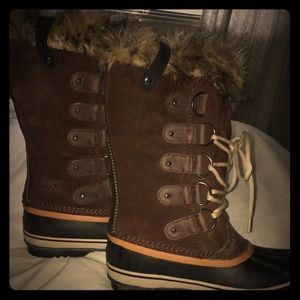 Sorel waterproof snow boots