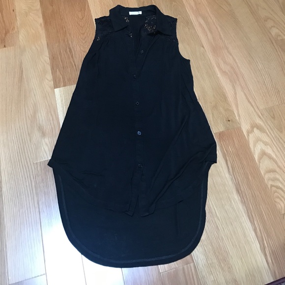SOPRANO - High Low Black Top with Lace Cutouts - Picture 1 of 3