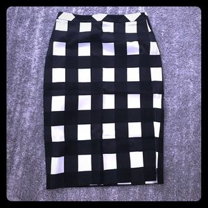 NWT Banana Republic Gingham Midi Skirt (size 4)