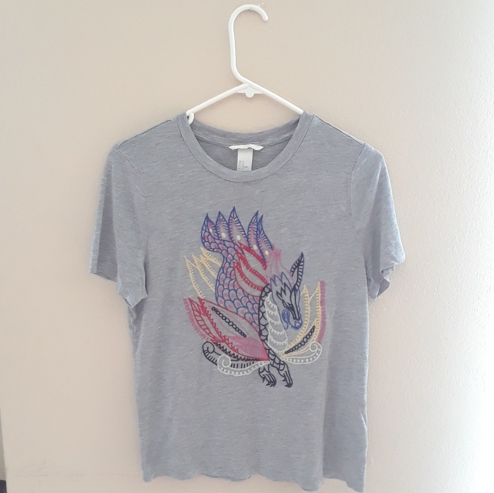 H&M grey dragon embroidered tee