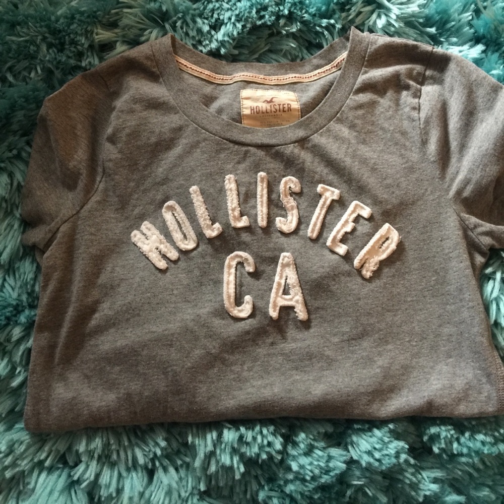 Hollister California tee shirt