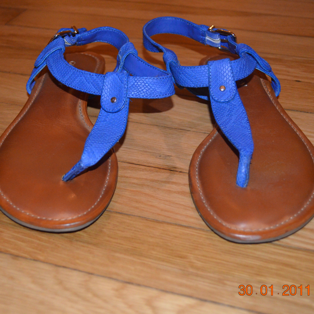 Gianni Bini Sandals