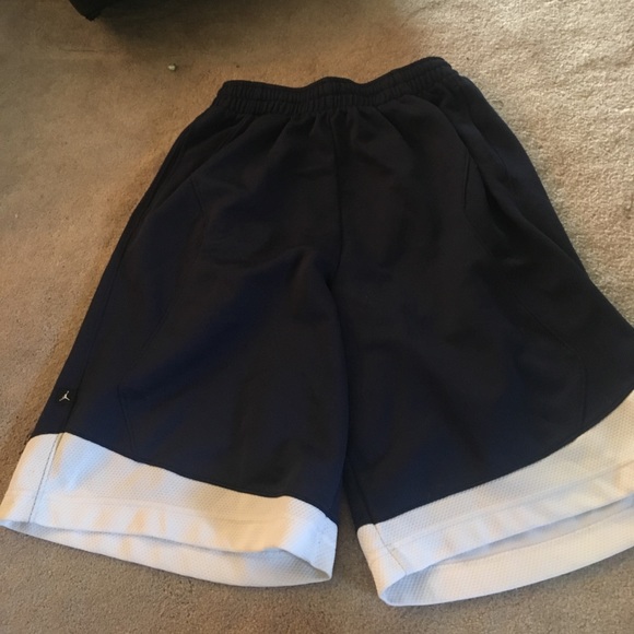 Jordan navy blue shorts - Picture 1 of 2