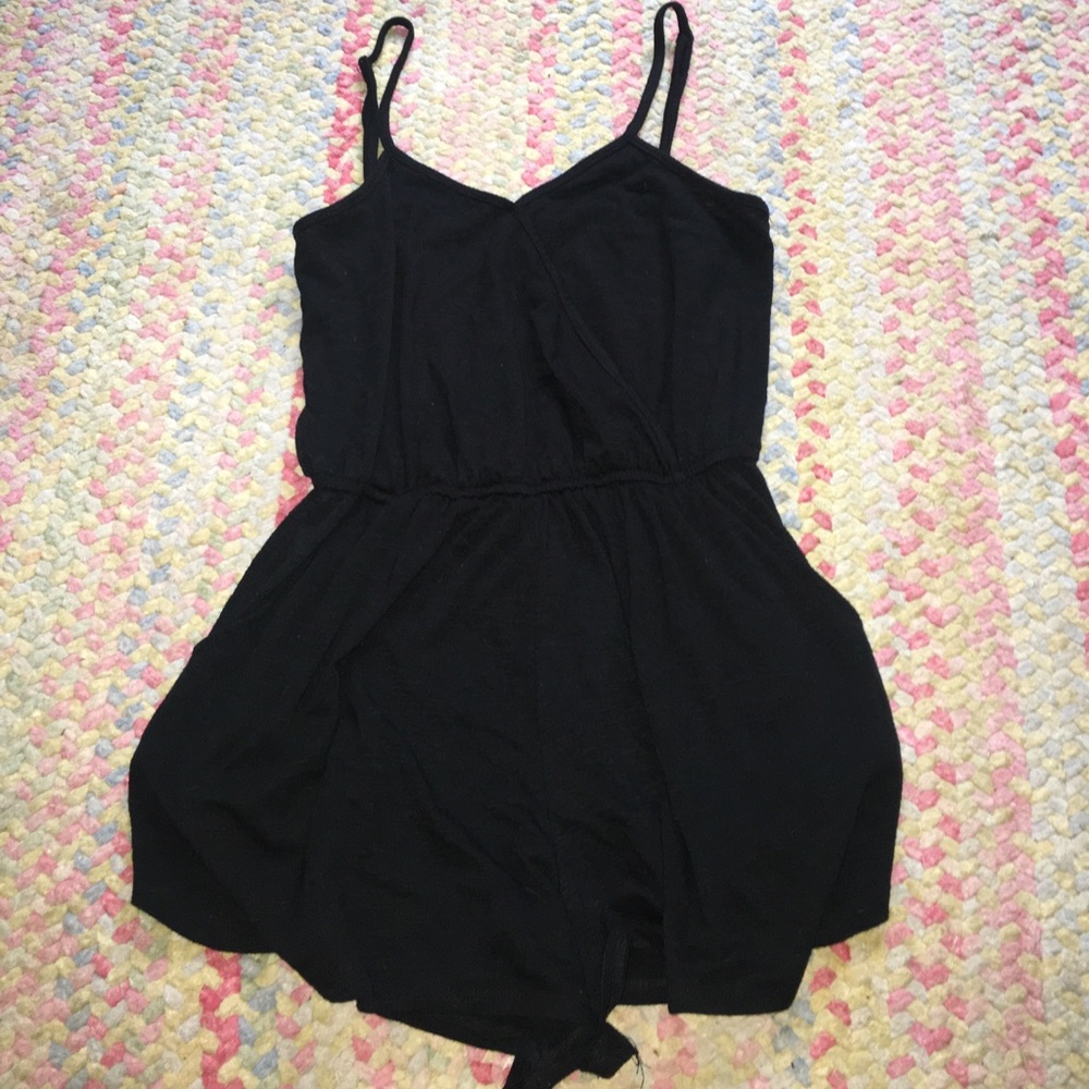 Mossimo Supply Co. Black Stretchy Romper w/ pocket