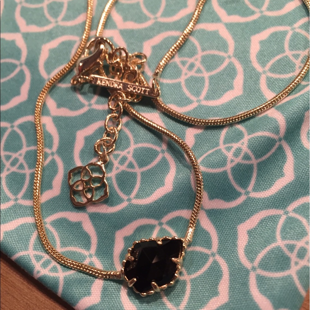 Kendra Scott Mara necklace black & gold color NWOT