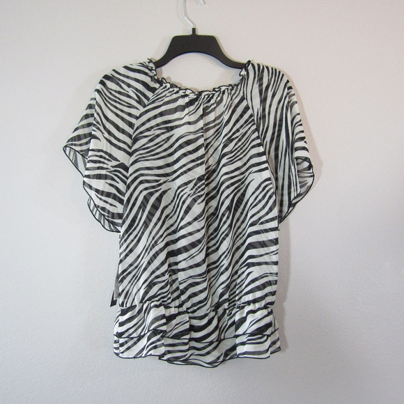 Beautiful sheer black + white zebra stripe pattern - Picture 5 of 8