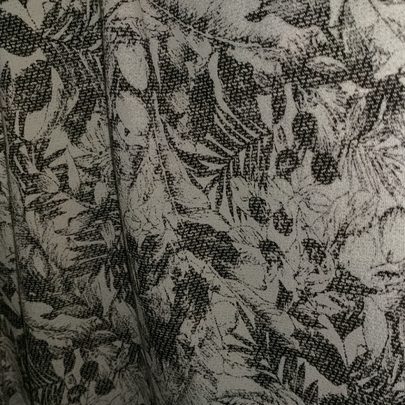 Top - Picture 2 of 3