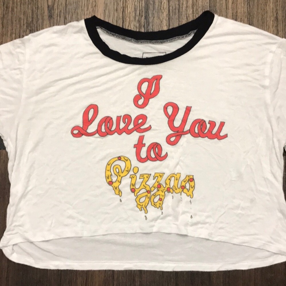 ❤️s o l d ❤️I love you to Pizzas crop top. 🍕