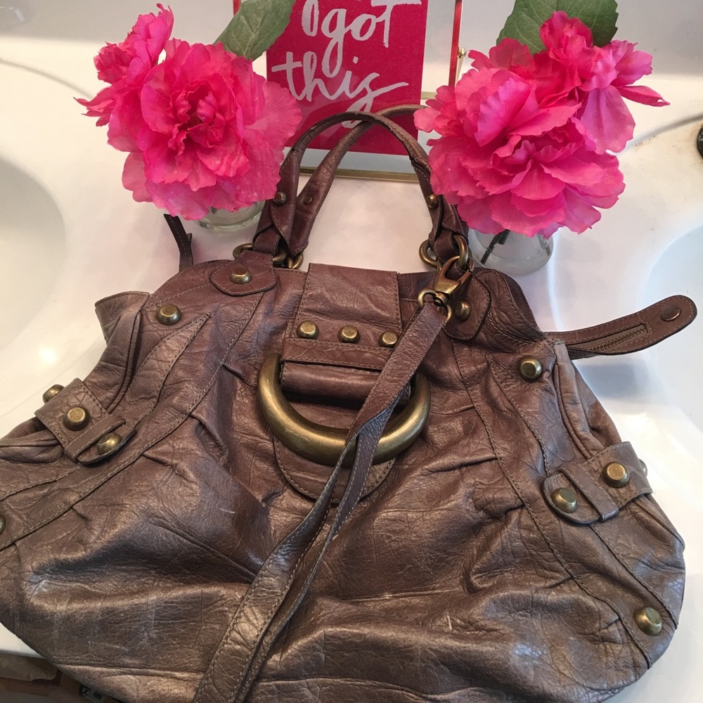 🌸🎀GUESS Purse🎀🌸