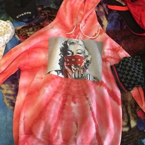 Marylin munroe pink hoodie!