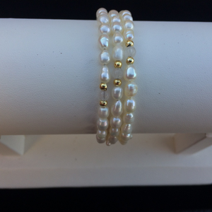 Freshwater Pearl & Snow Quartz Memory Wire Bracelet