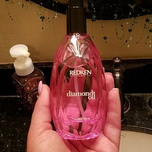 Redkin diamond oil