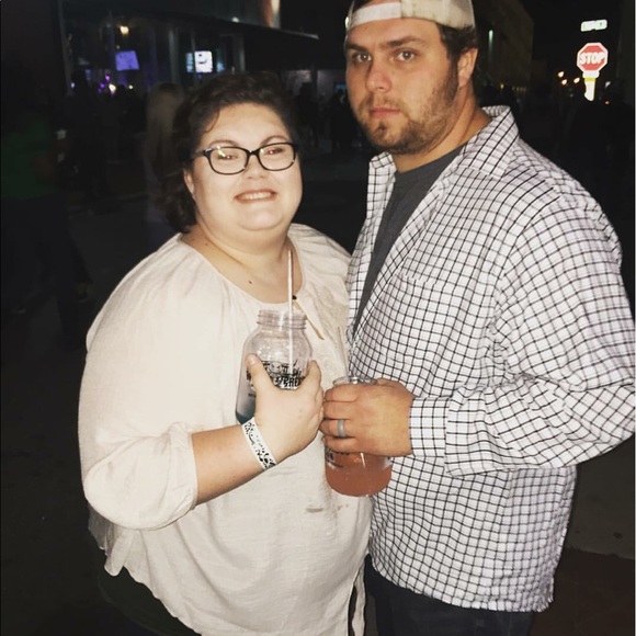 Meet your Posher, Jessica - Picture 1 of 1