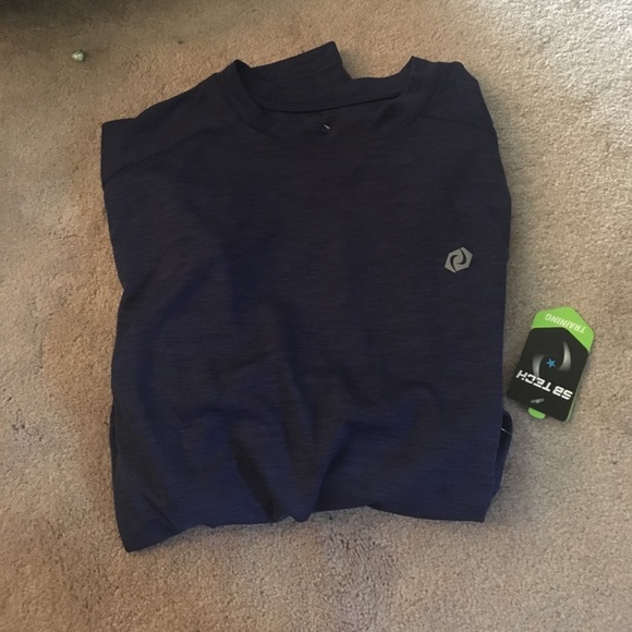 Long sleeve t shirt - Picture 1 of 2