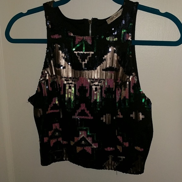 Top - Picture 1 of 3