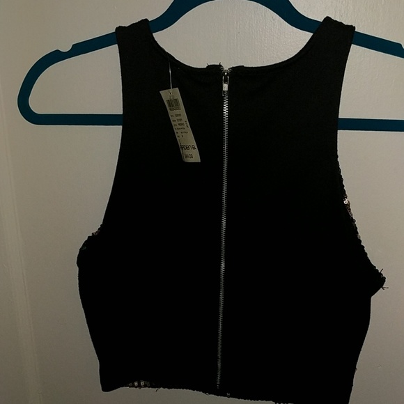 Top - Picture 3 of 3