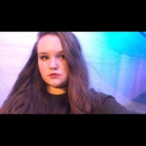 Meet your Posher, Saragrace