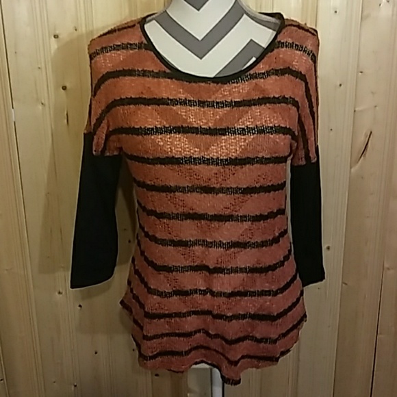 Iris Design burnt orange and black sweater top, small - Picture 2 of 4