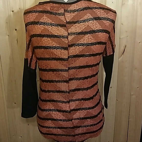 Iris Design burnt orange and black sweater top, small - Picture 3 of 4