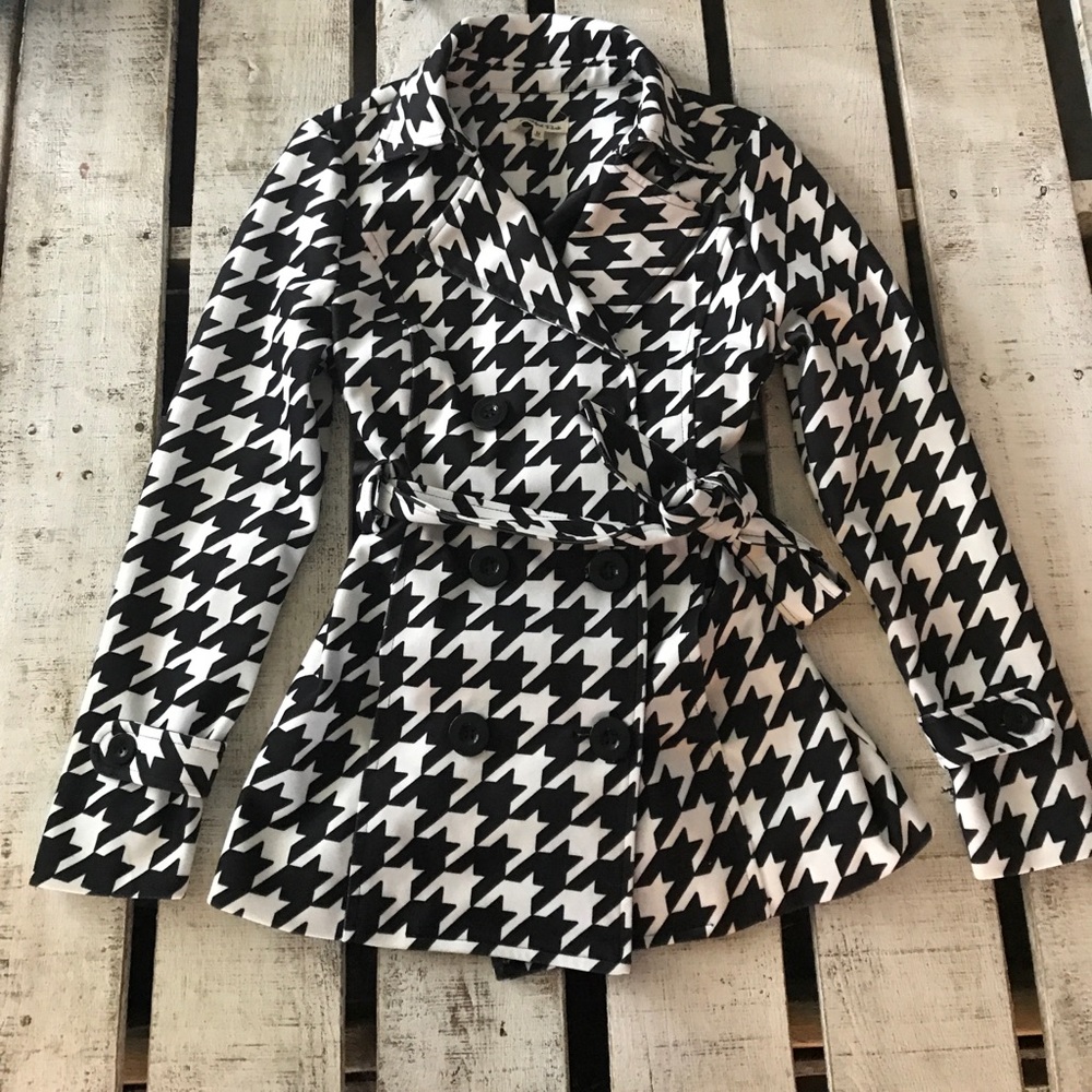 Worn once Super cute Wishful Park Pea coat size M