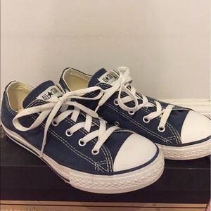 [SOLD] Navy All Star Converse sneakers