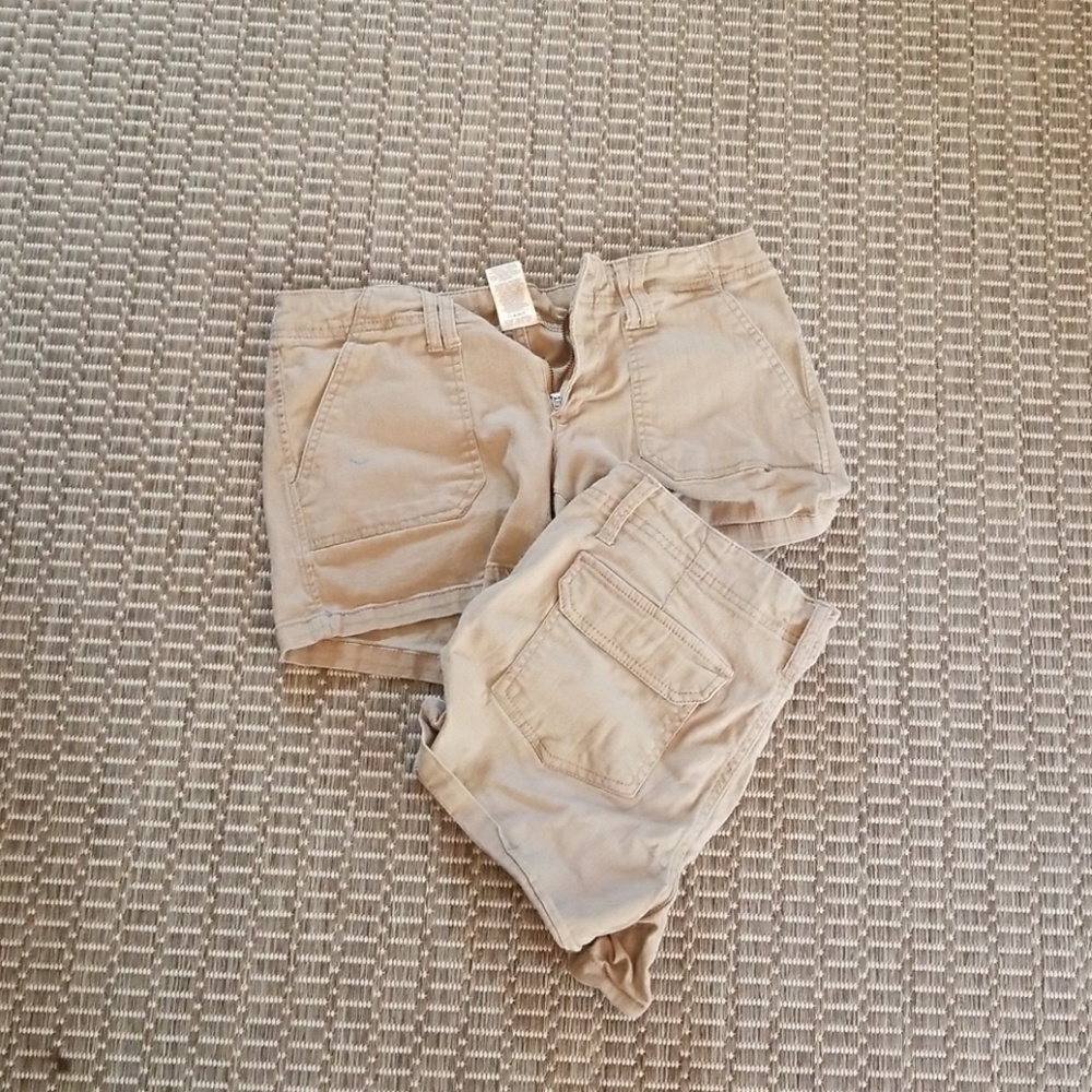 2 pairs of shorts