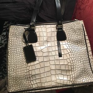 Claudia Firenze leather tote