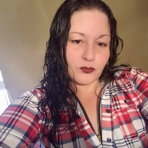 Meet your Posher, Maria elena