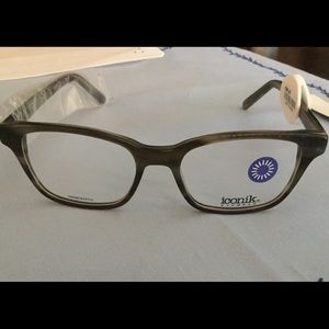 Ladies eyeglasses