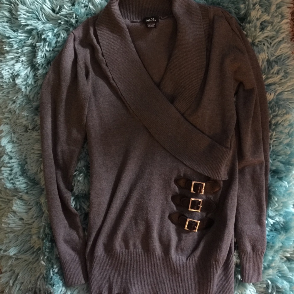 Rue 21 sweater