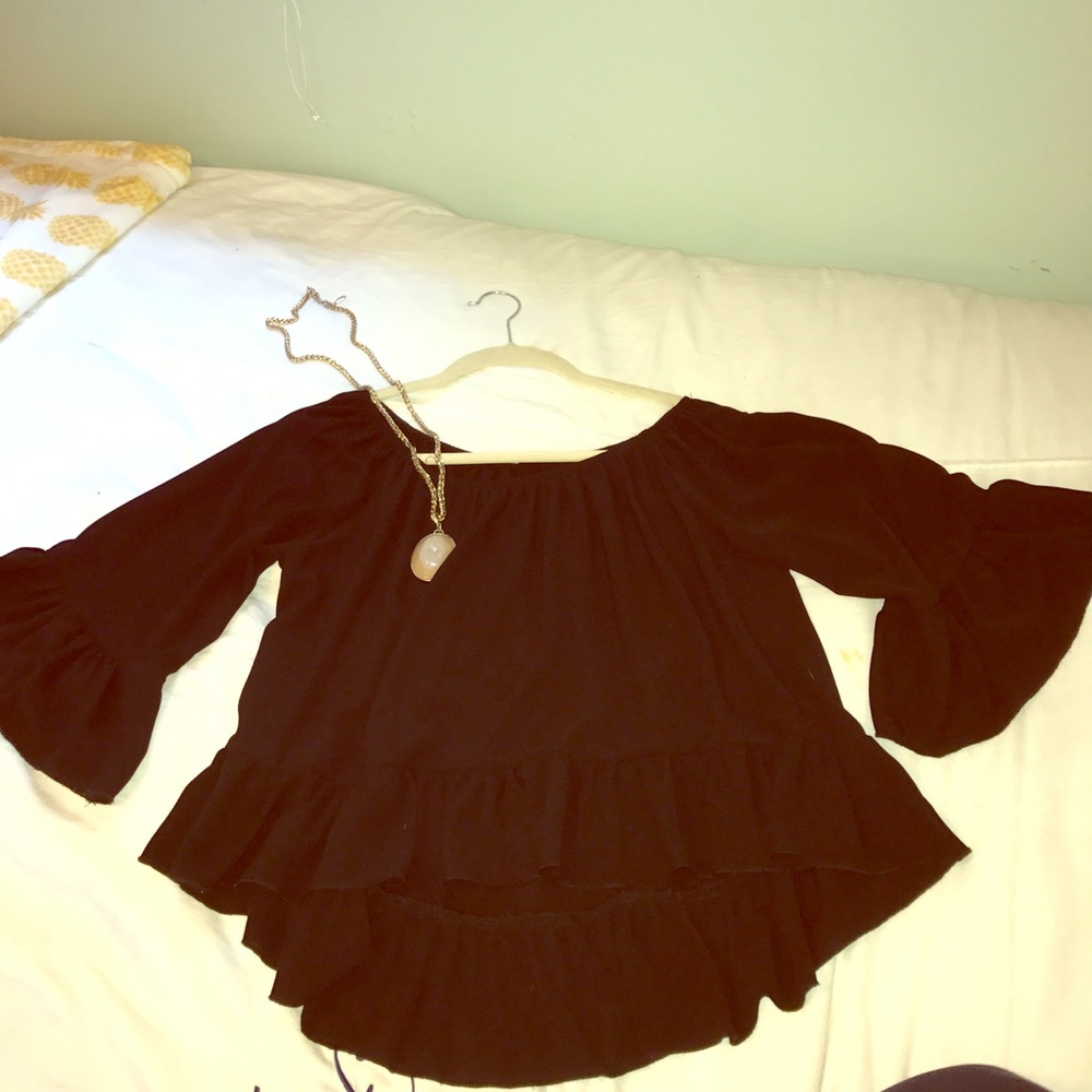Vestique off the shoulder Blouse