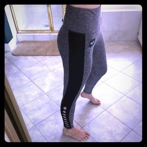 VS PINK Ultimate Yoga Pants