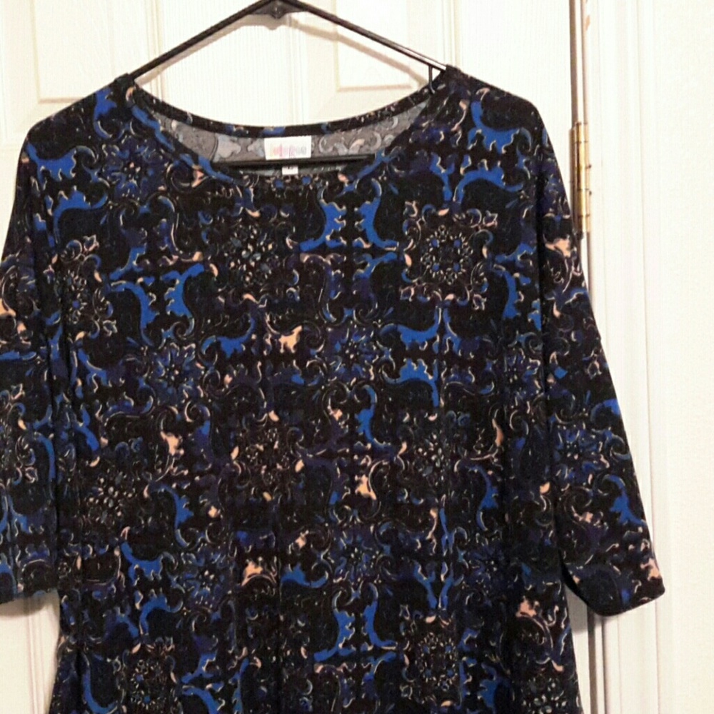 Lularoe Irma, size large