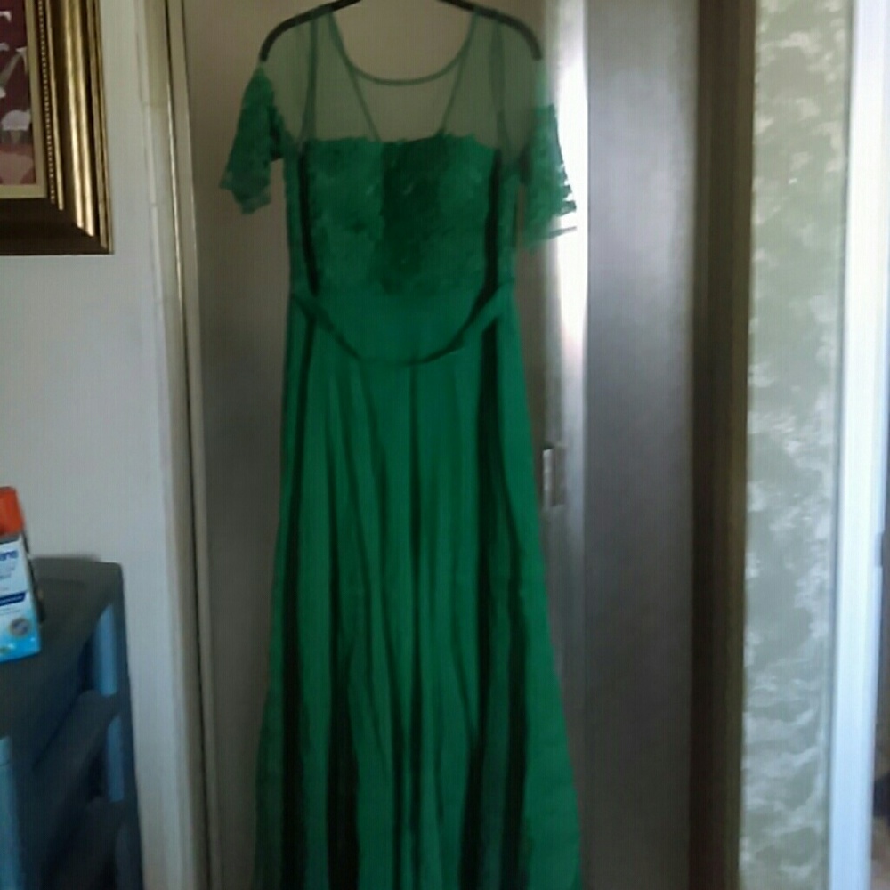 Formal long dress new