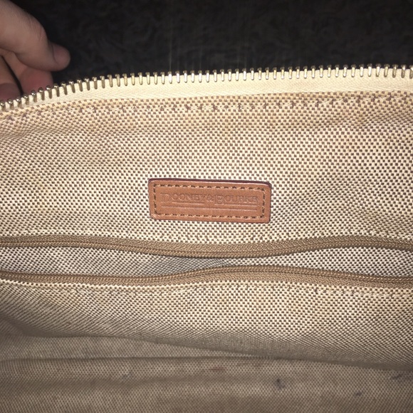 Dooney & Bourke - Picture 2 of 4