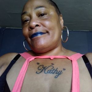 Meet your Posher, Pamela