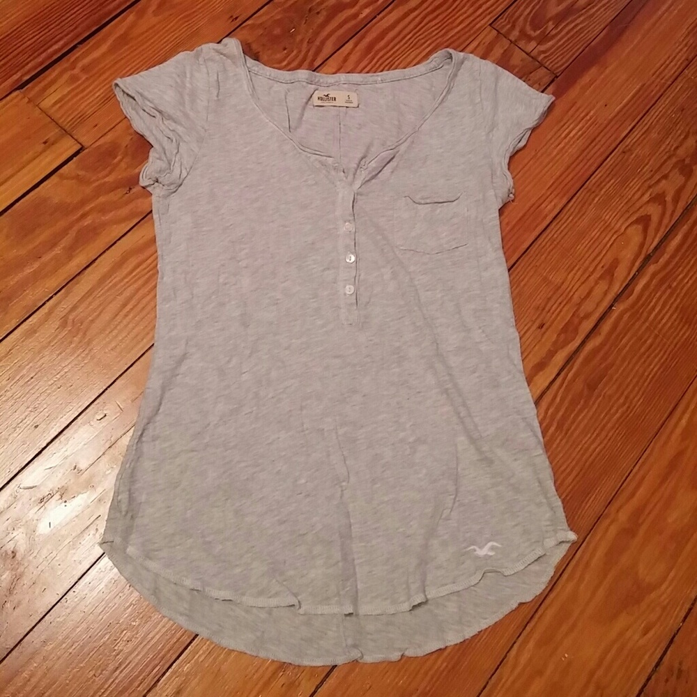 Gray comfy t from Hollister
