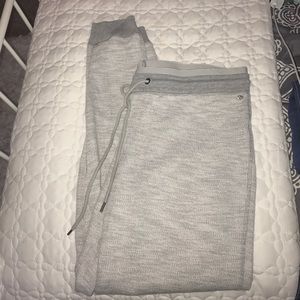 American Eagle Joggers!!