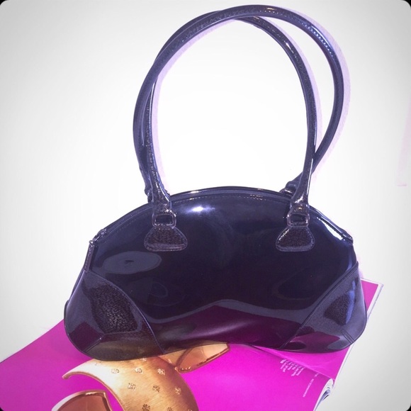 👝 Half Moon Black Patent Handbag👜 - Picture 1 of 6