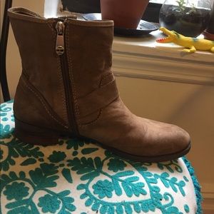 Tommy Hilfiger booties size 8.5